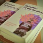 Presentan en Los Mochis el libro “Exhumar la esperanza”, testimonio y análisis sobre la búsqueda de personas desaparecidas.