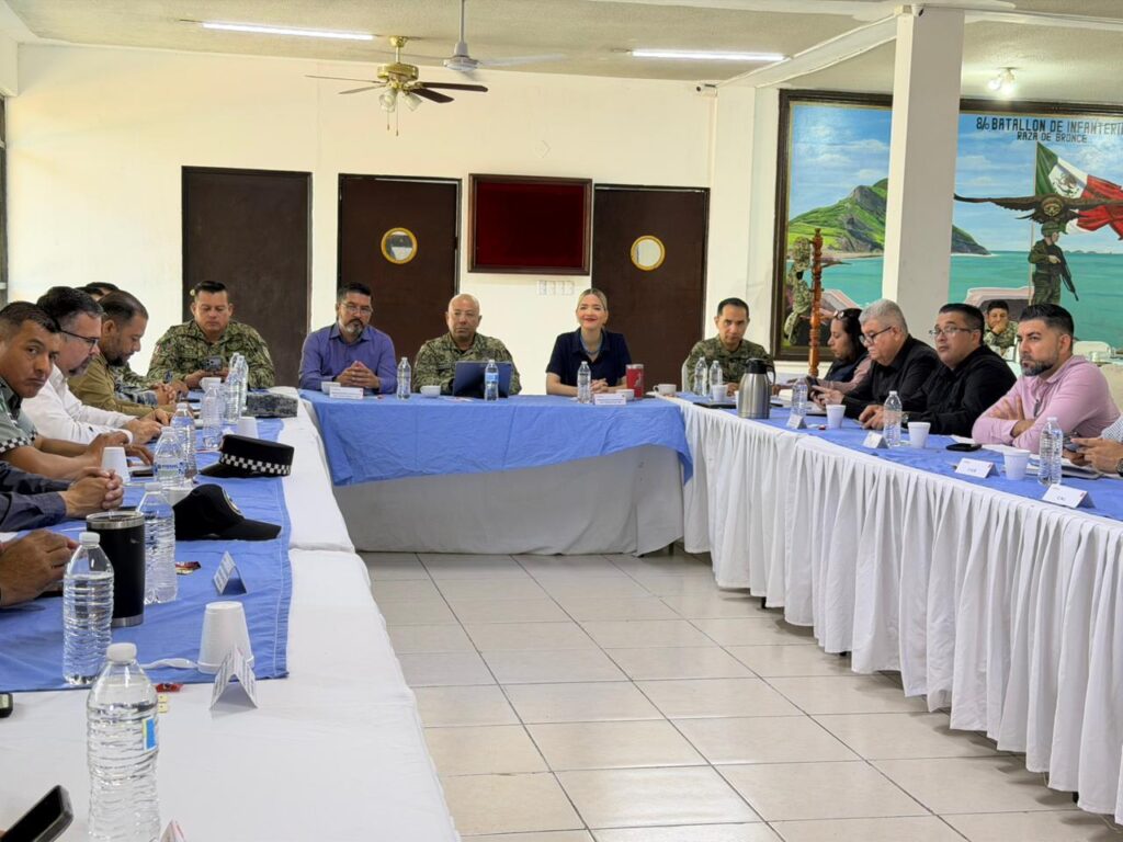 Estrella Palacios participa en la Mesa Regional de la Construcción de Paz