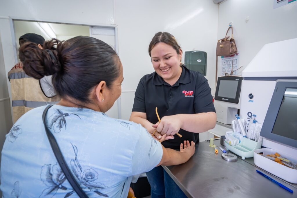 Más de 450 mil servicios gratuitos han llegado a comunidades de Sinaloa con las Brigadas del Bienestar de DIF estatal en la actual administración