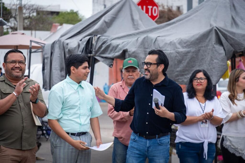 “Es un sueño que para nosotros se hizo realidad”; beneficiados con pavimentación en colonias Esthela Ortiz y Plutarco Elías Calles