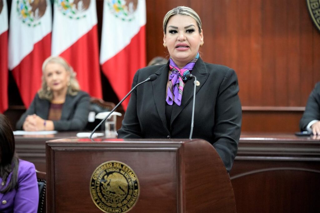 Entrega Congreso premio “Norma Corona Sapién” a la activista Yesenia Rojo