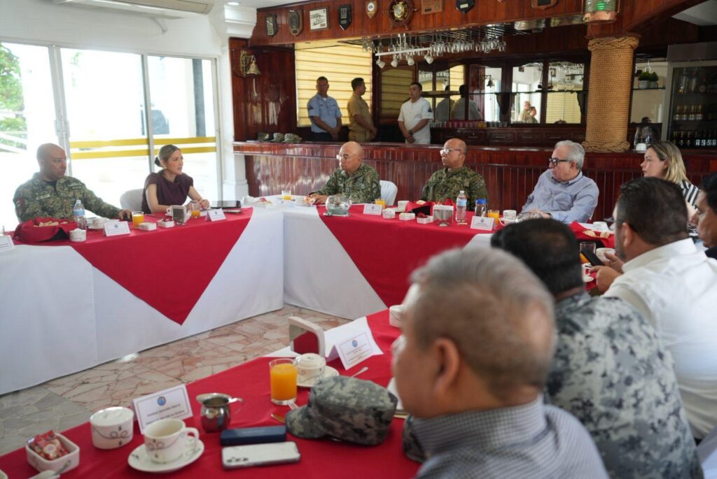 Gobernador Rubén Rocha y Presidenta Estrella Palacios refuerzan estrategias de seguridad en Mazatlán
