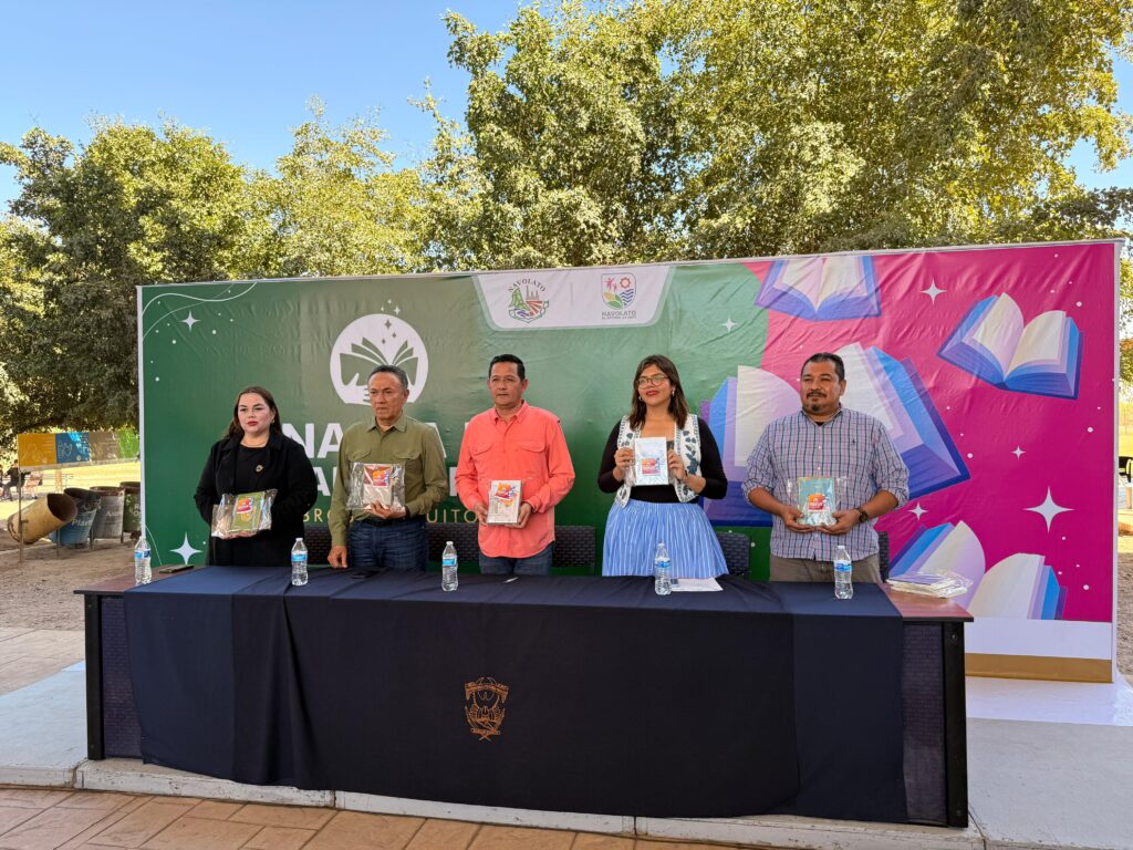 Entregan libros gratis a estudiantes de Navolato