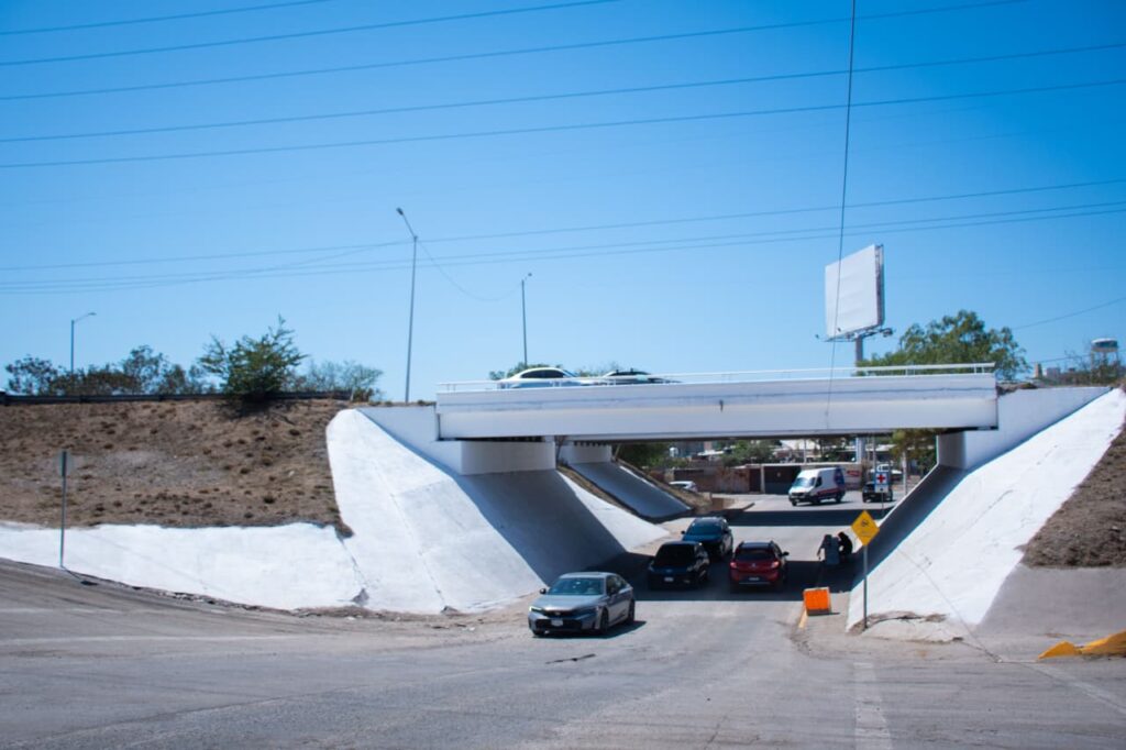 Avanzan mejoras en el puente de la Ampliación Álvaro Obregón Sur con trabajos de pintura