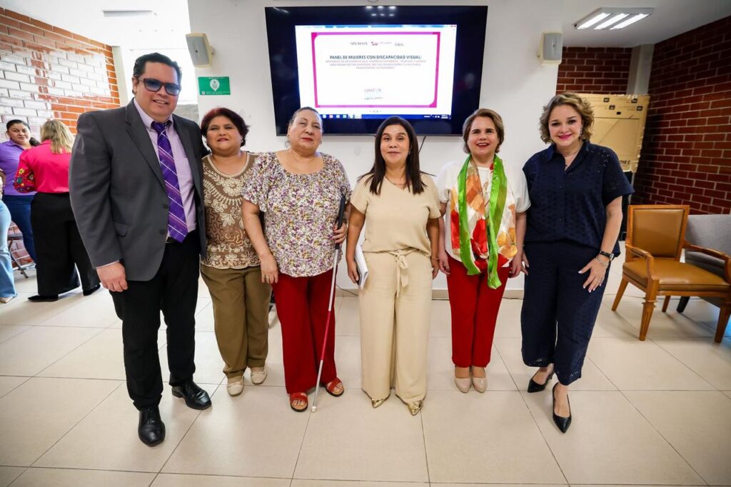 La Dra. Eneyda Rocha Ruiz encabeza en el CIDIS el Panel de Mujeres con Discapacidad Visual, “Historias de Resiliencia que Inspiran Grandeza”.