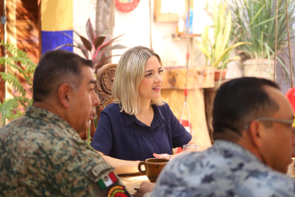 Estrella Palacios participa en Mesa de Seguridad en La Noria