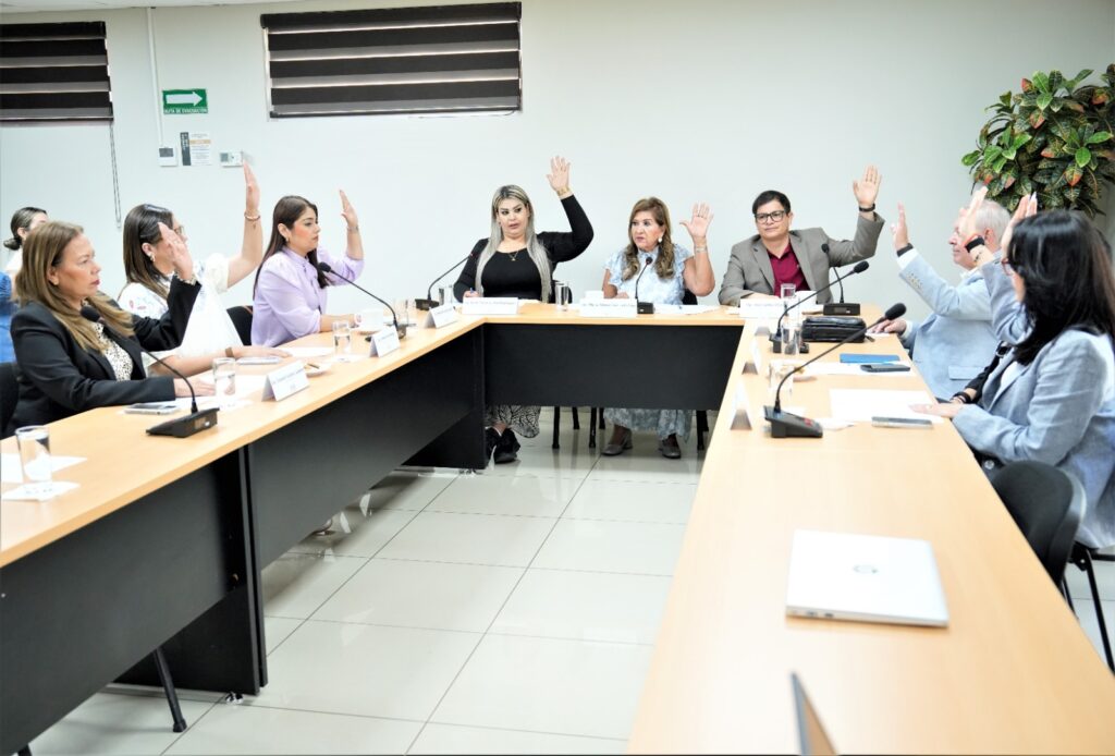 Jurado elige a quienes integrarán el primer Parlamento de Mujeres de Sinaloa