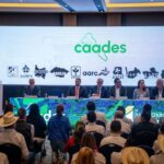 Juan de Dios Gámez Mendívil participa en el Primer Informe de Jesús Alberto Rojo Plascencia al frente de la CAADES