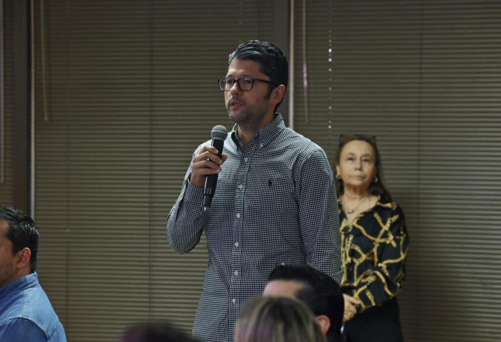 Avanza con éxito el programa de Licencias Permanentes: Rocha Moya