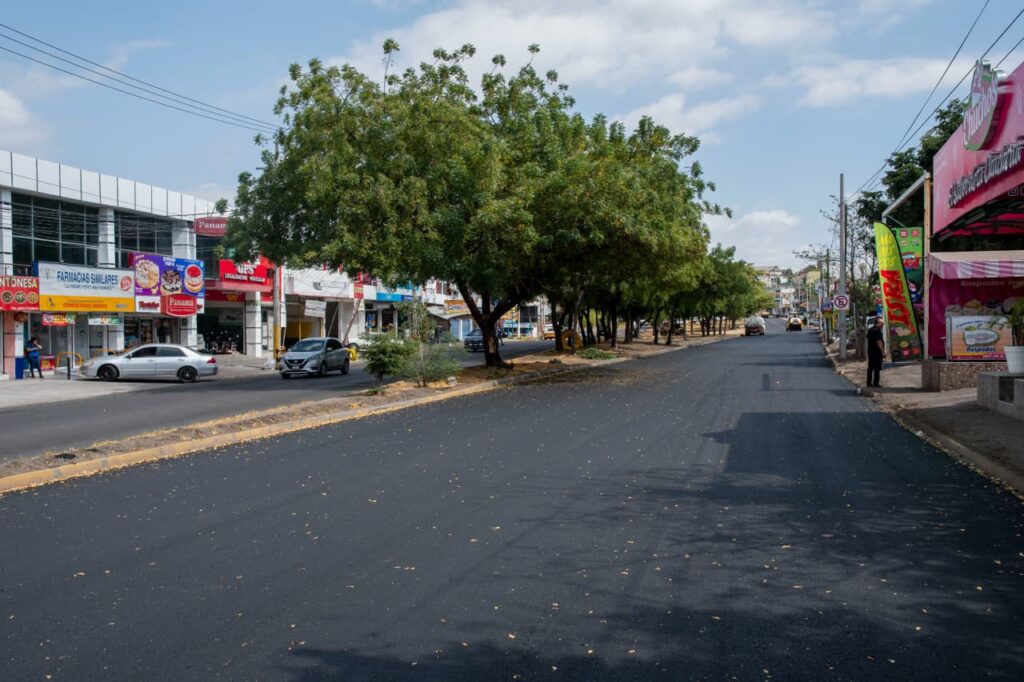 Más vialidades dignas para Culiacán: continúan acciones de reencarpetado