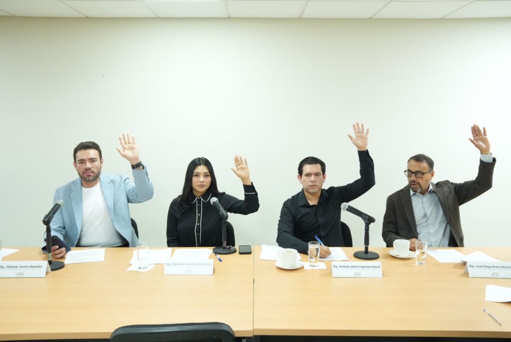 Comisión de Protocolo y Régimen Orgánico Interior dictamina 10 iniciativas para que sigan su proceso legislativo