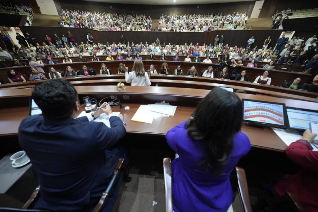 “Es momento de deconstruir el machismo y garantizar la igualdad sustantiva”: Dip. Tere Guerra en el Primer Parlamento de Mujeres en Sinaloa