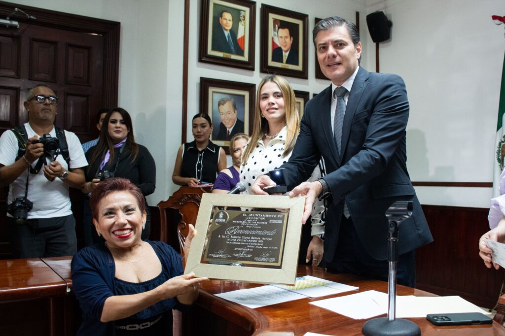 Culiacán reconoce trayectoria y lucha social con el Premio “Mujer Culiacanense 2026”