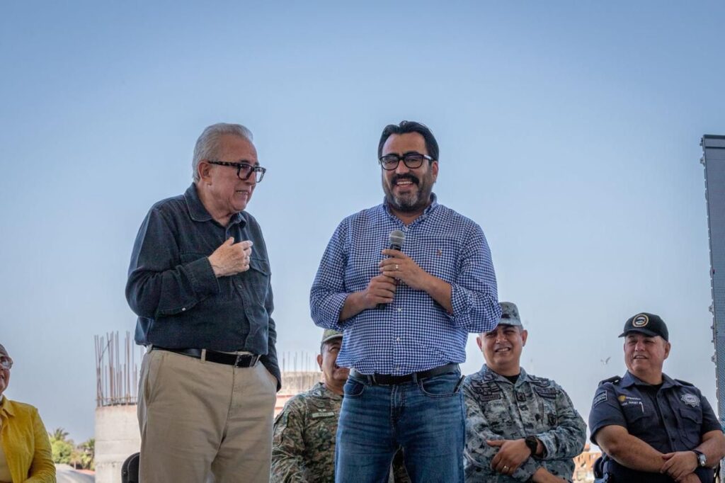 Participa Juan de Dios Gámez Mendívil en arranque del Operativo de Semana Santa en playa Bellavista, Guasave