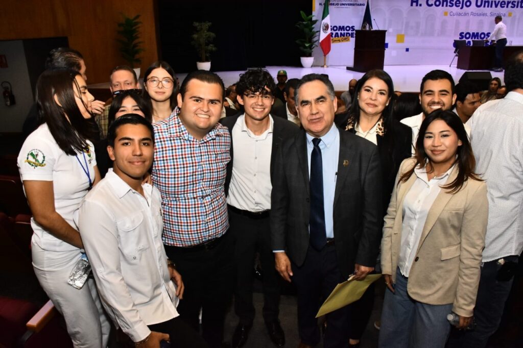 El Rector Jesús Madueña informa al H. Consejo Universitario avances en preinscripciones y logros de la comunidad rosalina en ciencia, deporte y paridad de género