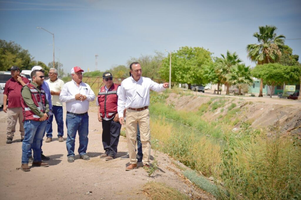Presidente Antonio Menéndez y funcionarios de Conagua revisan drenes de la ciudad para atender puntos críticos