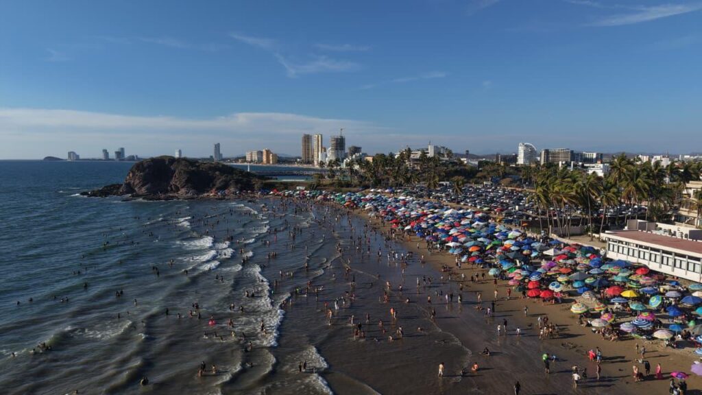 Más de 74 mil personas disfrutan Mazatlán este Viernes Santo