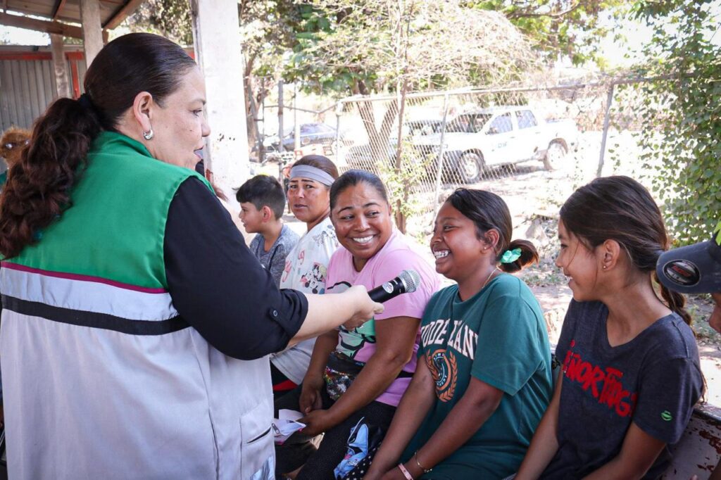 DIF Culiacán imparte pláticas de concientización y prevención del trabajo infantil a familias del relleno sanitario