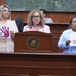 Desde la tribuna Aidee Corrales se pronuncia contra la violencia de género