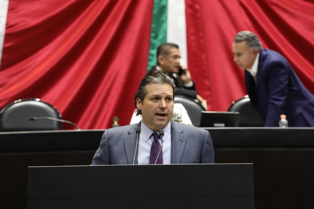 RECIBOS DE LUZ SE DISPARAN POR CALOR: MARIO ZAMORA PROPONE A CFE AMPLIAR SUBSIDIO