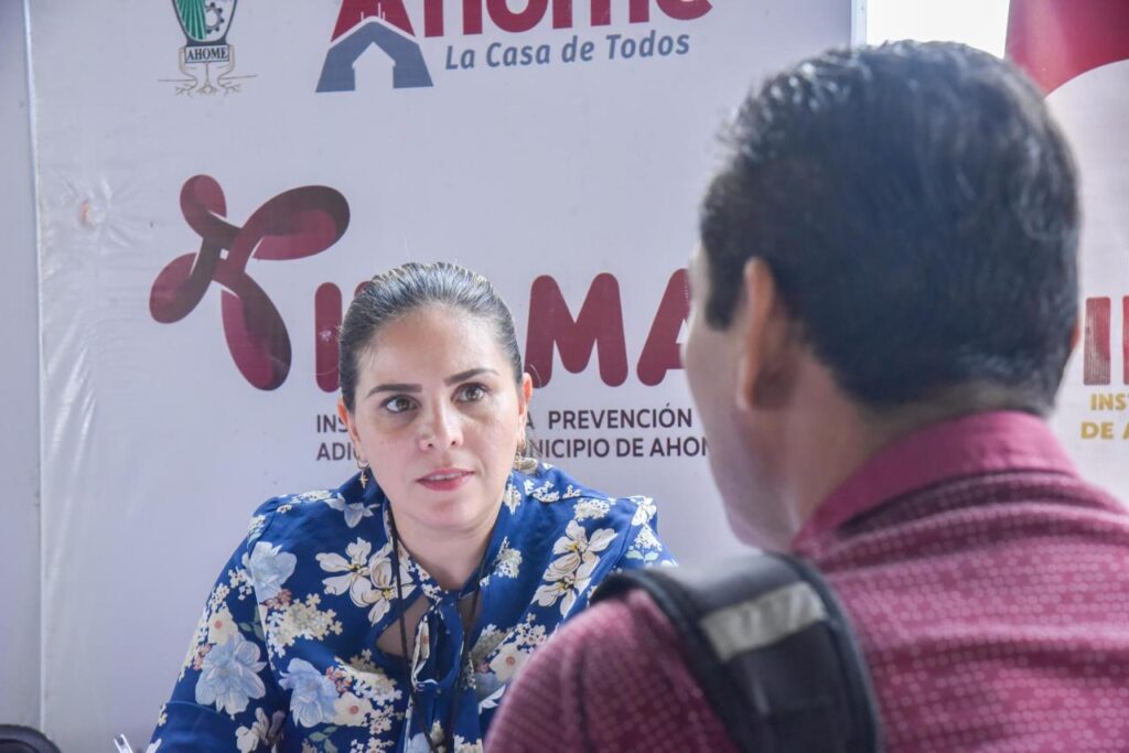 Cientos de apoyos de las Caravanas del Bienestar a habitantes de Álamos Country y colonias aledañas.