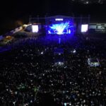 Más de 10 mil personas asisten al concierto de Pancho Barraza en la Semana de la Moto