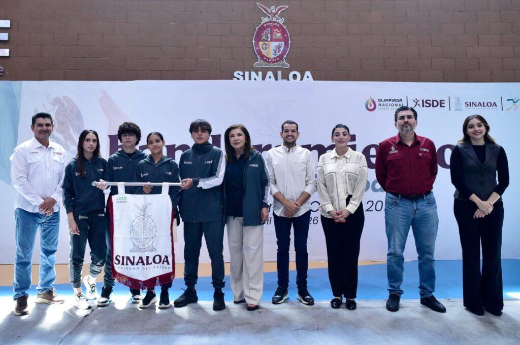 ABANDERAN A DELEGACIÓN SINALOENSE RUMBO A LA OLIMPIADA NACIONAL CONADE 2026