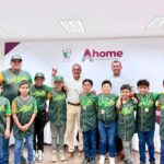Recibe Antonio Menéndez a niños campeones nacionales que representarán a México en la Pony League.