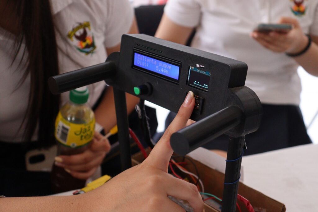 ¡Consolida el talento científico! Realiza la Preparatoria Hermanos Flores Magón la Fase Interna del Concurso de Aparatos y Experimentos de Física