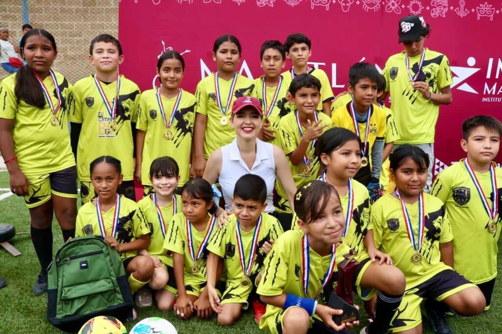 Estrella Palacios clausura “Goles por la Paz” con la participación de 104 niñas y niños