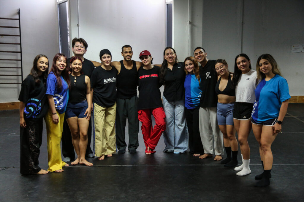 Estudiantes de la ESAJL fortalecen su formación con taller técnico y residencia coreográfica