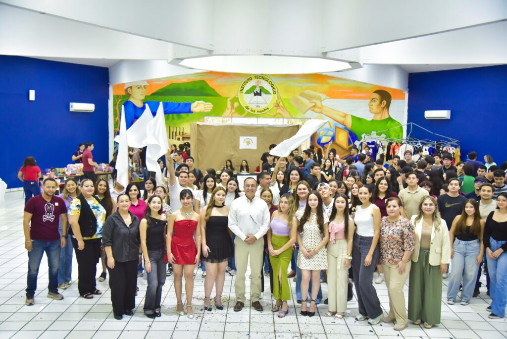 Impulsa Gobierno de Ahome talento y emprendimiento juvenil en Bazar del Día del Estudiante del Tecnológico de Los Mochis.