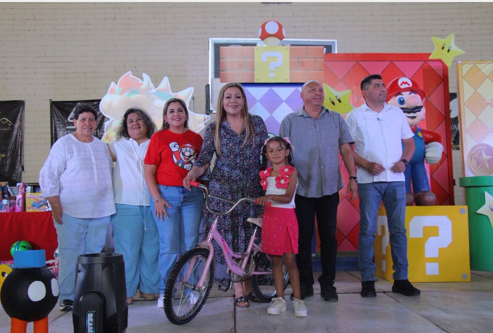 Rosario festeja a la niñez con gran celebración en el polideportivo