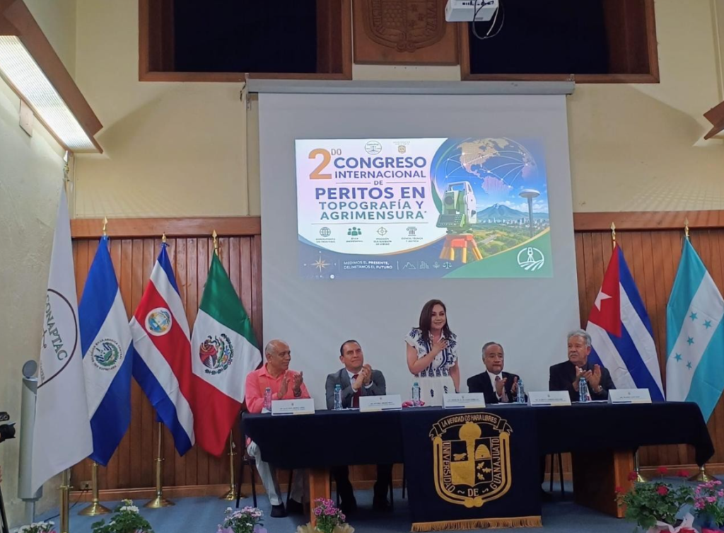 Fortalece la FACITE lazos de investigación en el Segundo Congreso Internacional de Peritos en Topografía y Agrimensura, en la Universidad de Guanajuato