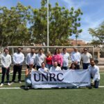 Sthefany Rea dona uniformes deportivos para Universidad Nacional Rosario Castellanos