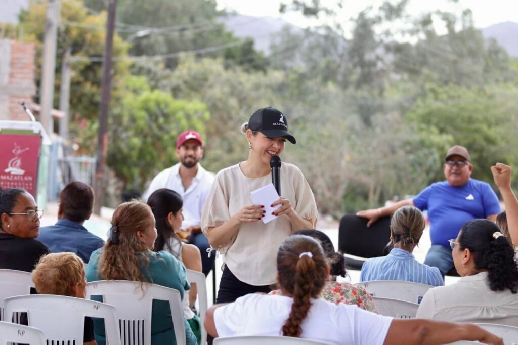 Estrenan pavimento y redes hidrosanitarias en la colonia Genaro Estrada