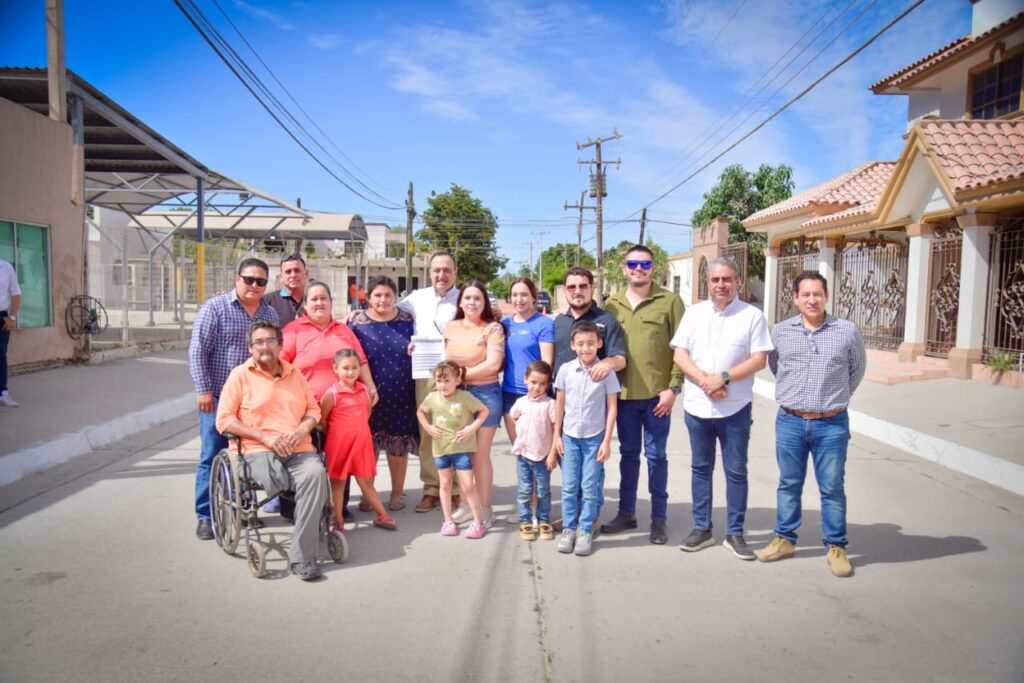 “Por fin volveremos a ser ‘La Higuera’ bonita que era antes con esta flamante pavimentación”: María Pineda.