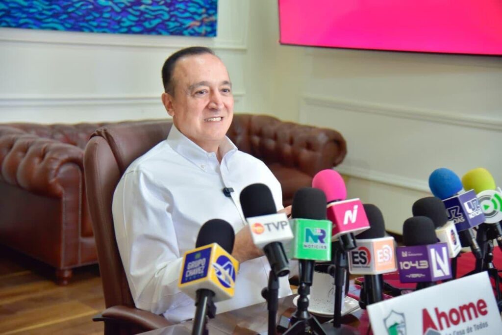 Tras meses de gestiones, Antonio Menéndez informa que regresan ventanillas para personas morales al SAT