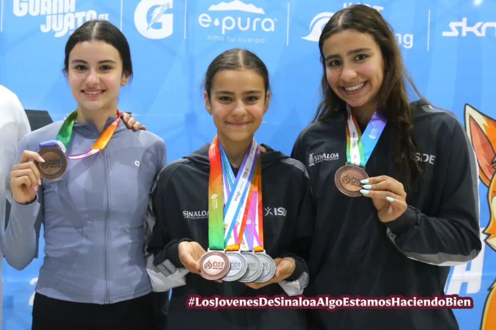 LAS HERMANAS LUNA CIERRAN CON BROCHE DE ORO LA NATACIÓN PARA SINALOA