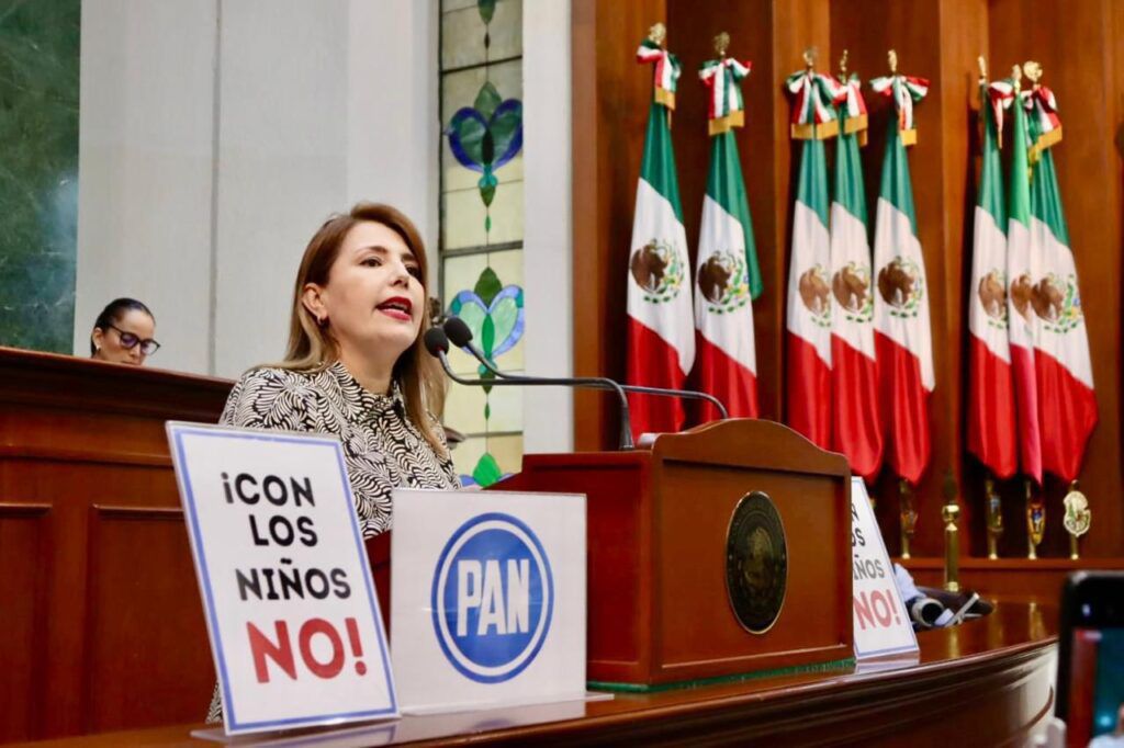 “Morena juega con el futuro de los niños”: Roxana Rubio critica caos en la SEP