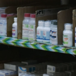 Madres de niños con cáncer reclaman por medicamentos caducos en Veracruz