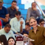 Certeza jurídica a 1,197 familias de Mazatlán y Concordia: Estrella Palacios