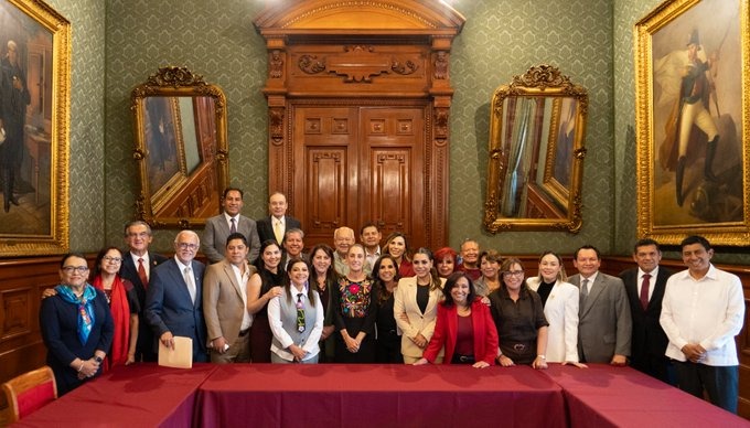 Gobernadora Yeraldine acude a reunión con la presidenta Claudia Sheinbaum en Palacio Nacional