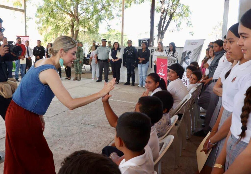 Promueve Gobierno de Mazatlán la paz y el bienestar social en El Recreo