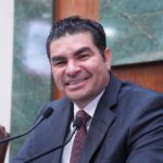 Rodolfo Valenzuela solicita licencia para participar en proceso interno de Morena
