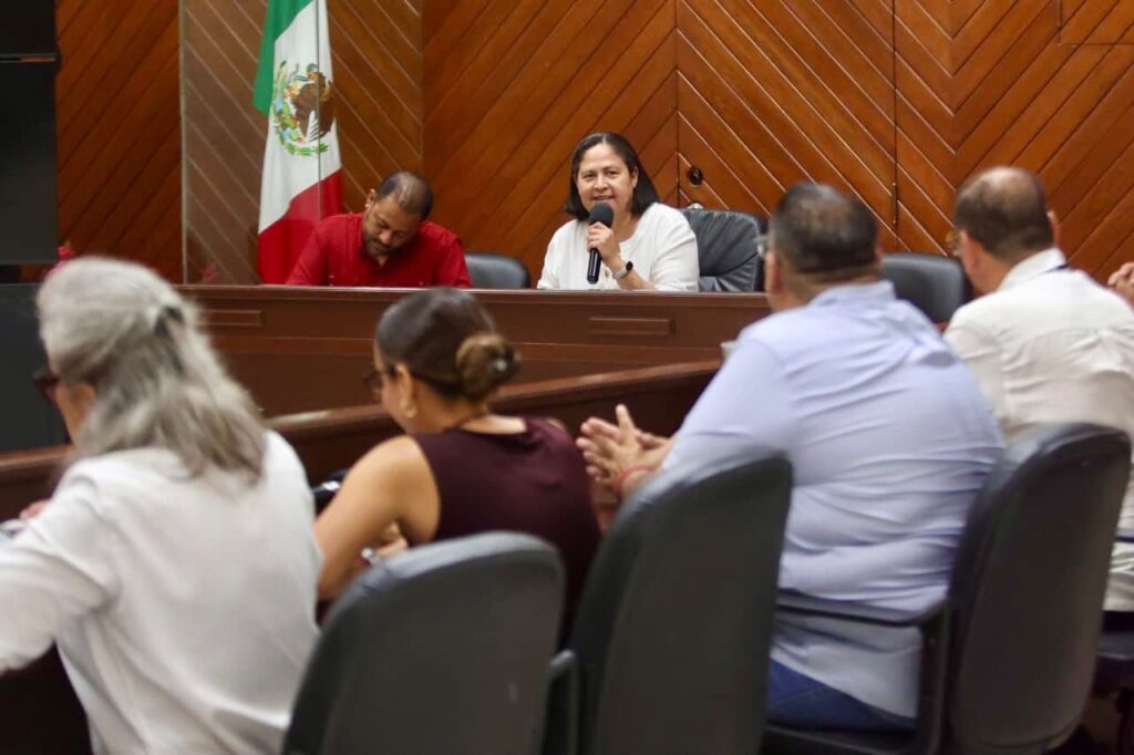 Minerva Osuna fortalece la coordinación del Gobierno de Mazatlán con reunión de gabinete