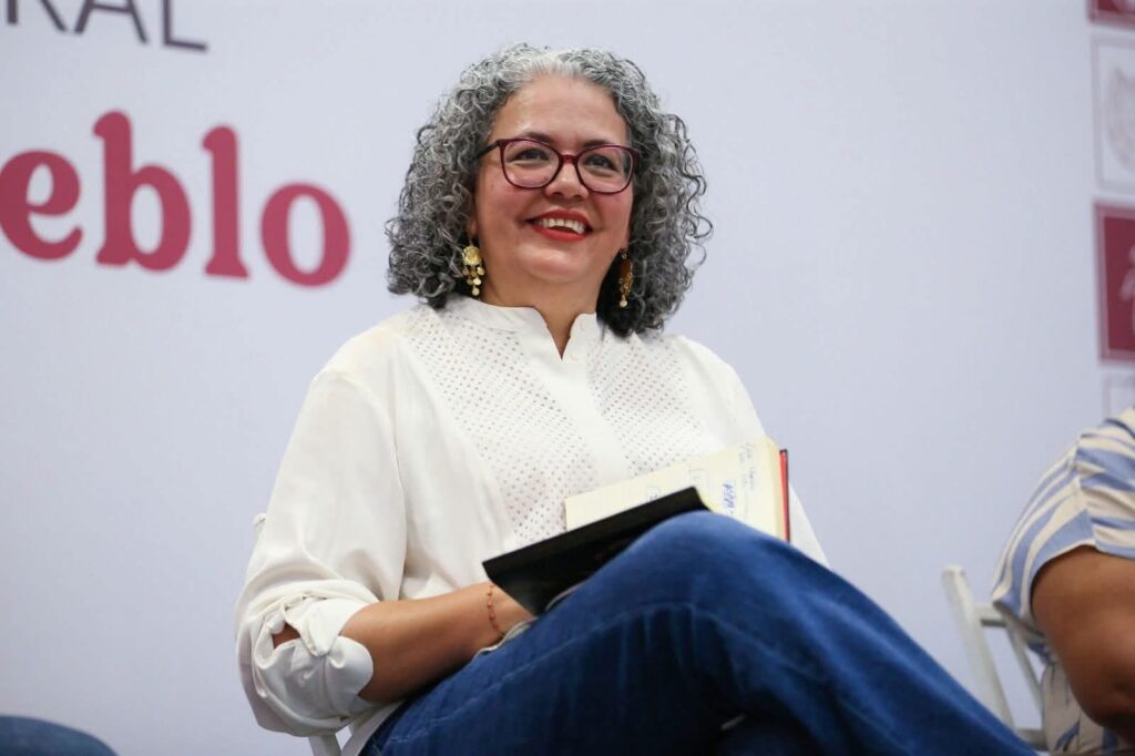 Graciela Domínguez pide licencia y se mete de lleno a la carrera por la gubernatura de Sinaloa