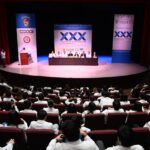 ¡Excelencia médica y empatía! Egresa la Generación 2025-2026 de Médicos Internos de Pregrado del CIDOCS y Hospital Civil; 96 nuevos profesionales listos para el futuro