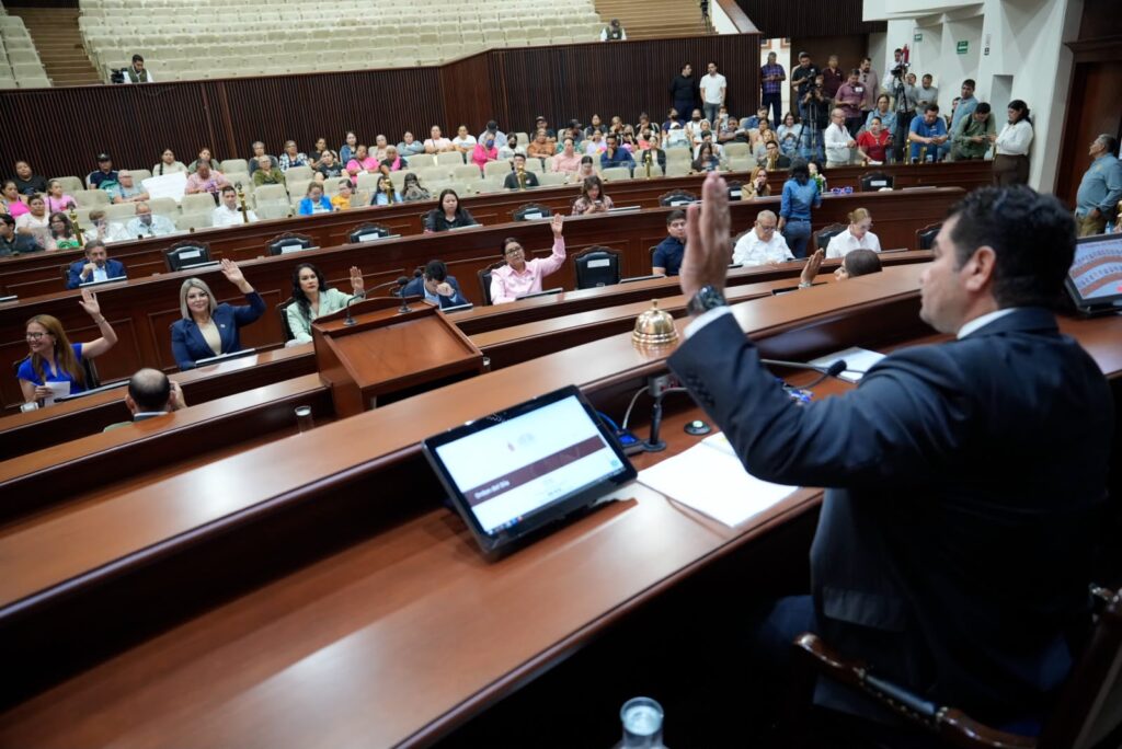 Avanza en el Congreso dictamen que busca proteger a las infancias de contenidos violentos que hagan apología al delito