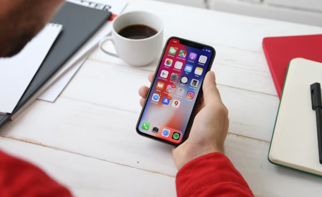 WhatsApp, banca móvil y apps de transporte: qué pasaría si no registras tu celular